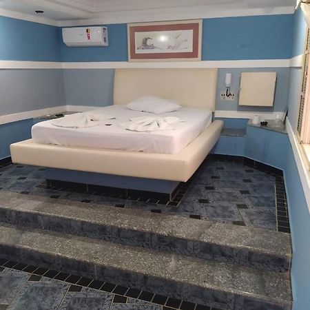Marília Bhaus Motel מראה חיצוני תמונה